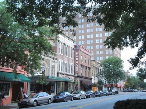 8122010 Elm St Downtown Greensboro Nc Places To Visit Street