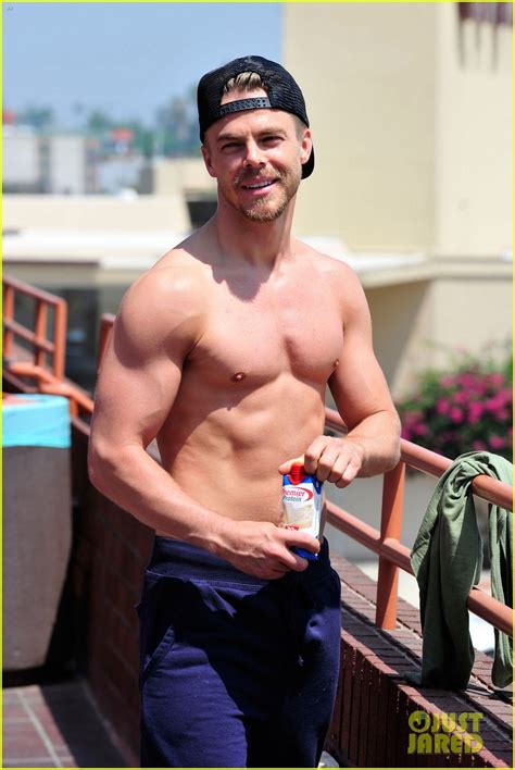 Derek Hough Puts Shirtless Defined Body On Display At The Gym Photo