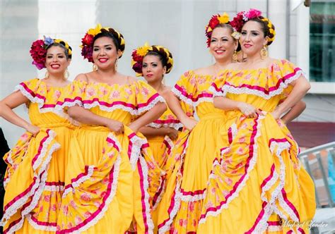 i love folklorico dances trajes de danza contemporánea vestuario mexicano trajes tipicos de