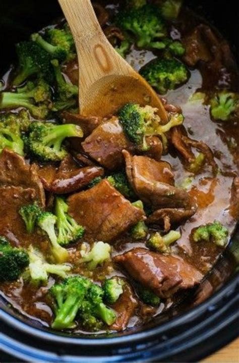 It is made pretty much exactly the same as pizza, but with ground beef as the crust. Low-Carb Dinners: Crock Pot Beef and Broccoli # ...