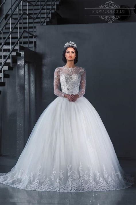 Luxury Crystal Beaded Illusion Wedding Dresses Lace Sheer 2016 Long