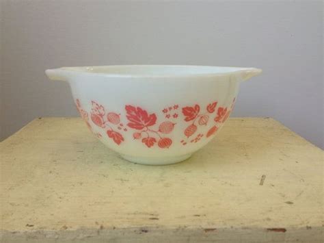 Pyrex Pink Gooseberry Cinderella Bowl Pt Etsy Bowl