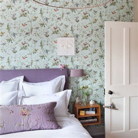 40 Beautiful Wallpapers For A Spring Bedroom Decor Room Decor Ideas