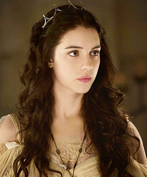 Get The Look Cw Reigns Adelaide Kane Her Campus