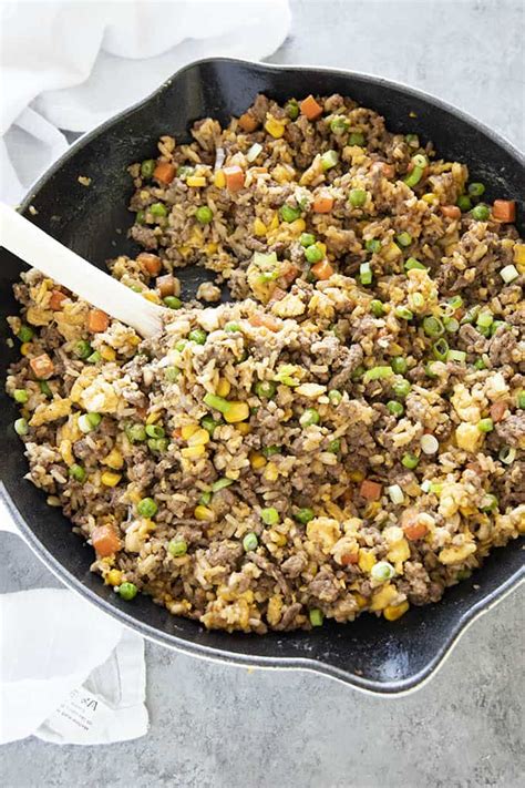 Add tomatoes, beef, italian seasoning, garlic powder, salt, and pepper. 10 Ground Beef Recipes Everyone Loves - Love and Marriage