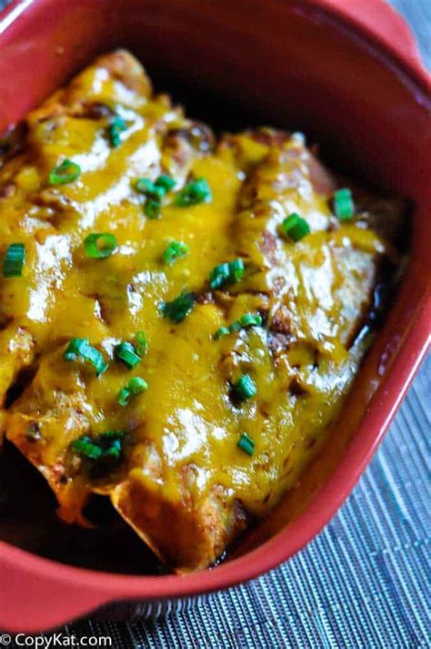 Amazing sour cream enchiladas with no dairy or meat! Sour Cream Chicken Enchiladas a quick and easy dinner.