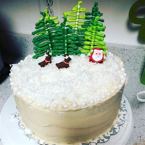 See more ideas about christmas cake, xmas cake, cupcake cakes. 41 Simple Beautiful Festive Christmas Cake Ideas For New Year | Cake, Beautiful cakes, Forest cake