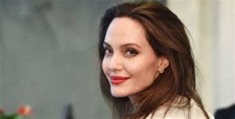 Angelina Jolie Describes Hollywood As Shallow And Not A Healthy Place She Is Right She