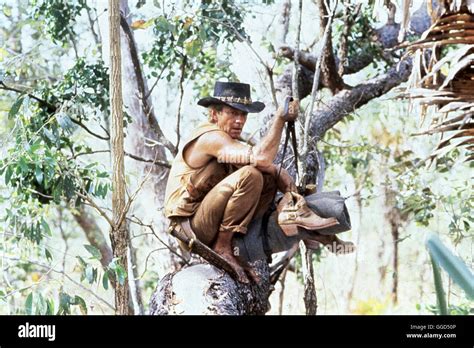 Crocodile Dundee 1986 Hi Res Stock Photography And Images Alamy