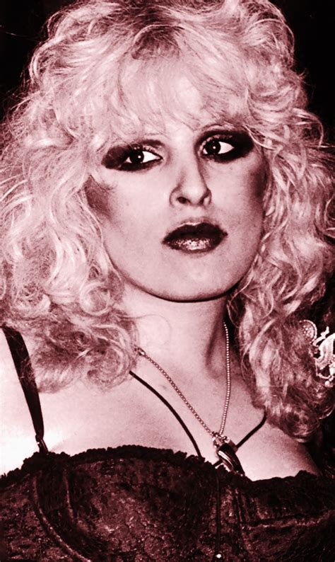 nancy spungen 70s punk makeup sid and nancy sex pistols punk rocker punk girl joan jett