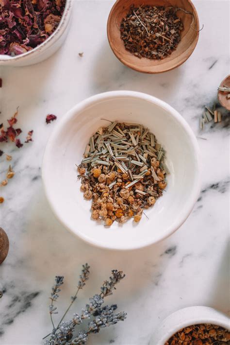 Shake well to distribute the liquid all over the jar. How To Make Your Own Homemade Herbal Tea Blends