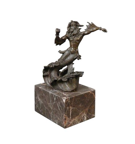 Estatua De Bronce De Poseidón Neptuno Mitología Griega
