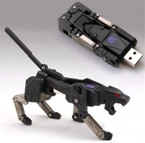Awesomely Creative Flash Drives 28 Pics