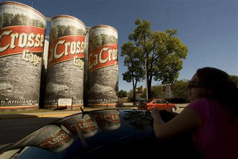 Worlds Largest Six Pack Of Beer In La Crosse Wisconsin Silly America