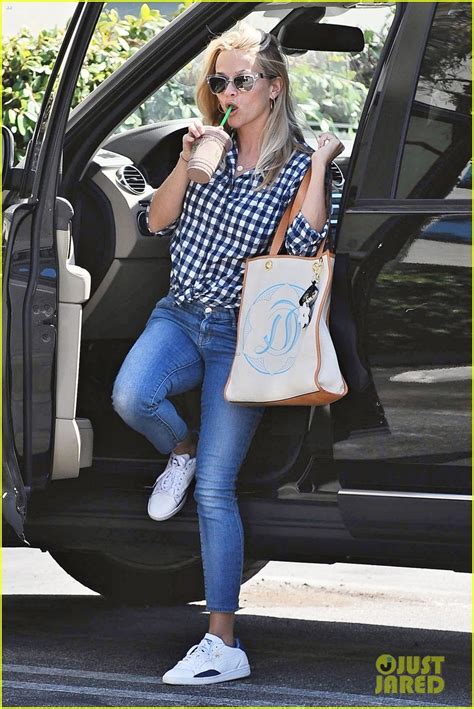 Reese Witherspoon Often Shares Clothes With Daughter Ava Photo 3429371 Reese Witherspoon