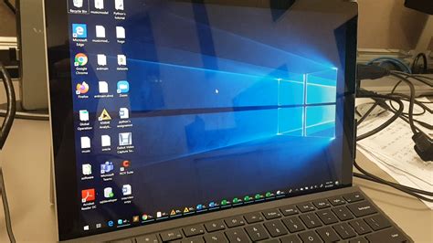the screen is flickering. what is wrong? it is Surface Pro 2017 I think ...