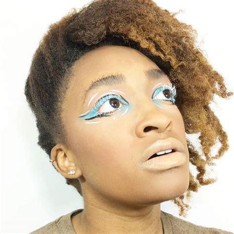 Runway Makeup Avant Garde Glam Anything Goes On The Runway So You Can