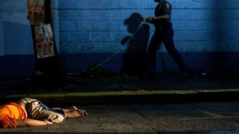 Tenacious Photographers Expose Philippine Presidents Brutal Drug War To The World Huffpost