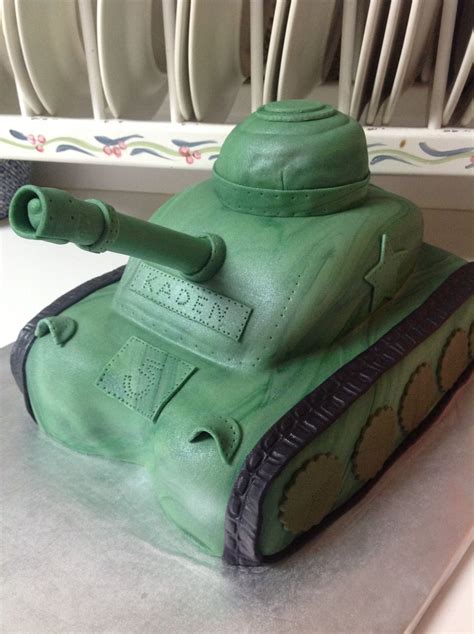 Everything is edible besides the back two antennas. Army tank birthday cake | Camo birthday, Military birthday, Birthday themes for boys