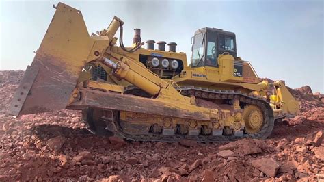 The Biggest Bulldozer In The World Komatsu D575 Working In The
