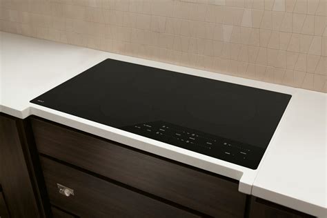 Large Contemporary Induction Cooktop Wolf