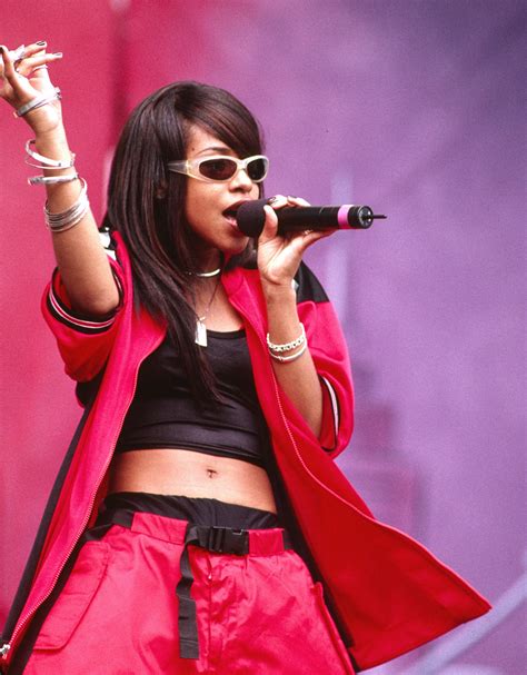 aaliyah s style evolution see her most timeless and influential looks teen vogue