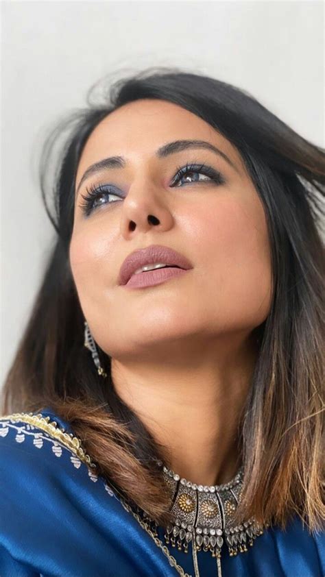 Hina Khan Pic Hina Khan Posts Picture From Latest Photoshoot Sparkles