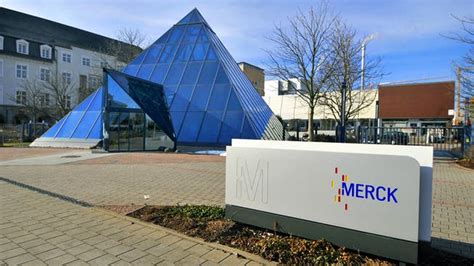 Deutsche Merck Stemmt Grossübernahme Nzz