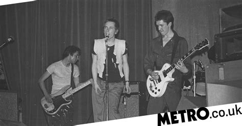 Rare Film Footage Of Sex Pistols 1976 Concerts To Go Up For Auction Metro News