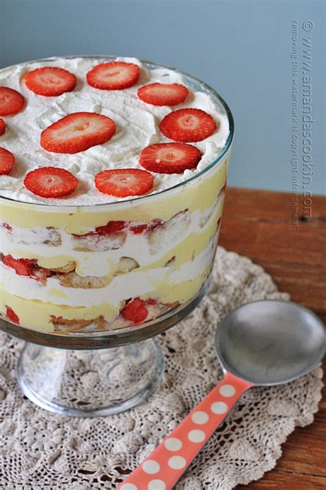 Top off a delicious meal with these christmas sweets and dessert recipes, guaranteed to make your day merrier. English Trifle: Our Family Tradition - Amanda's Cookin'