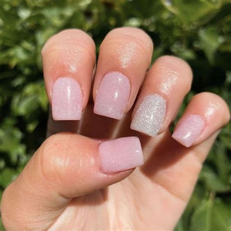 39 Dip Powder Nail Ideas That Will Make You Want To Book A Mani Asap