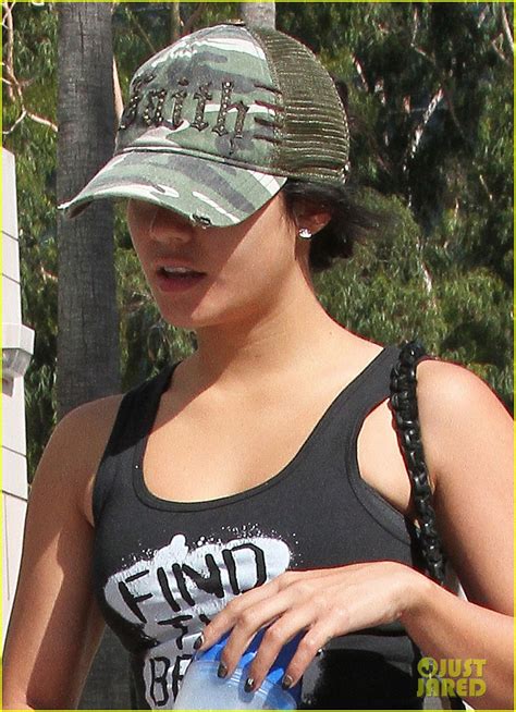 Vanessa Hudgens Finds The Beast At The Gym Photo 2706056 Vanessa