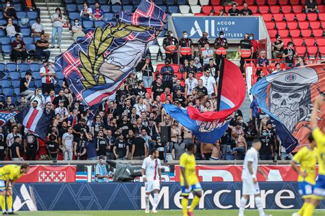 600 Members Of The Collectif Ultras Paris Will Attend Friendly Between