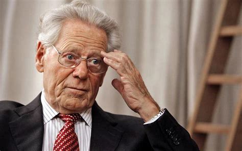 April im alter von 93 jahren friedlich in seinem haus in tübingen verstorben, teilt die stiftung weltethos mit. Ratzinger: De la Tubinga de Hans Küng a Ratisbona
