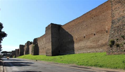 Romes Aurelian Walls Wanted In Rome