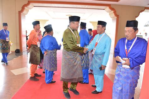 Celoteh syamsul debat gamatkan dewan merdeka. Perhimpunan Agung UMNO 7HB 2019 - UMNO