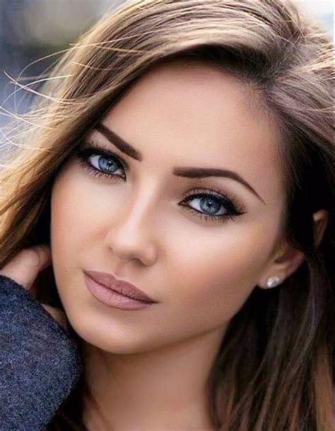 Wow Beautiful Expressive Face Sexy Bold Look Stunning Eyes Most