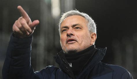 Mourinho had got in with robson because of his linguistic skills in 1992 at sporting, though despite the uncertainty, mourinho settled well. Mourinho come Conte: "Non avrei problemi ad allenare la ...