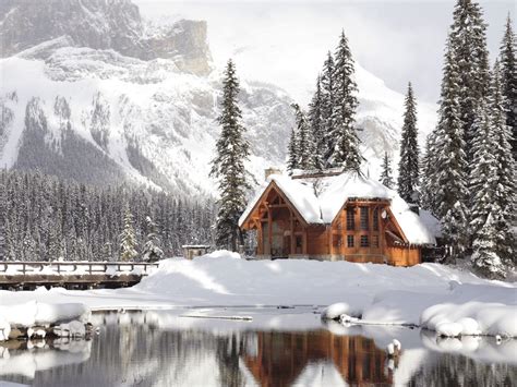 7 Dreamy Cabin Vacations To Take This Winter Jetsetter