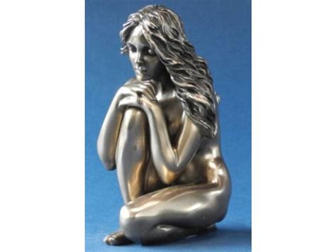 Bodytalk Nude Female Sculpture M Decovista Colorful Design