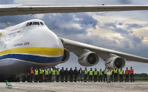 بزرگترین هواپیمای جهان لحظه آخر