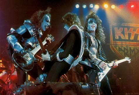 Kiss ~july 28 1976 Destroyer Tour Paul Stanley Photo 38423713