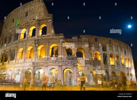 Famous Colosseum In Rome At Night Italy Long Exposure Stock Photo Alamy