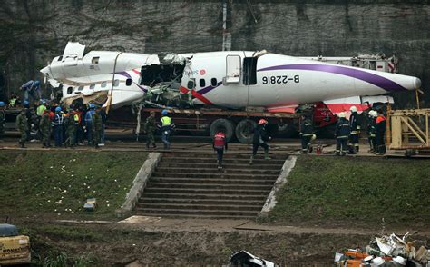 Transasia Disaster At Least One Engine Failed After Take Off Fortune