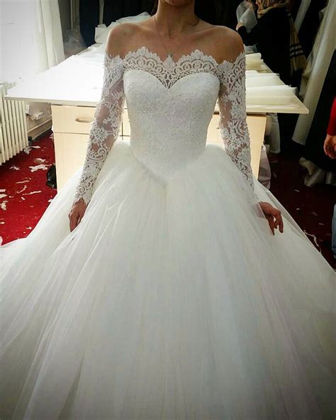 Lace Long Sleeves Tulle Ball Gowns Wedding Dresses Off The Shoulder