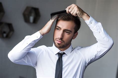 Bertatahkan permata sikat rambut , berlian iipstick. Teknik Betul Sikat Rambut Barulah Tak Gugur & Botak Tengah ...