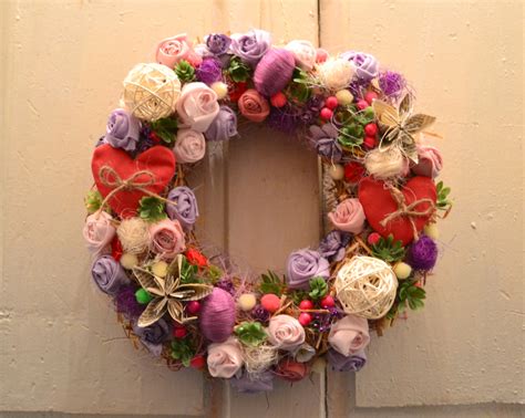 15 Joyful Handmade Spring Wreath Ideas To Decorate Your