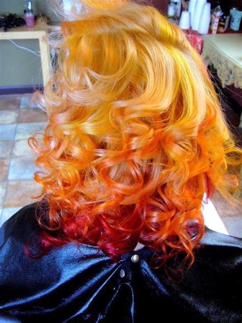 Pin By Fashion Style Beauty On Brightly Colored Hair Highlights
