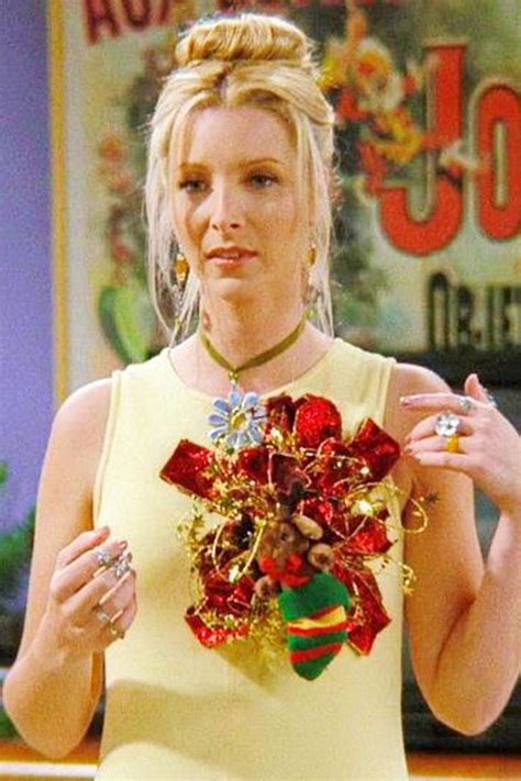 40 Kooky Phoebe Buffay Fashion Moments You Forgot You Were Obsessed With On Friends Phoebe