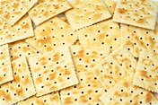 How to choose crackers - Healthy Food Guide